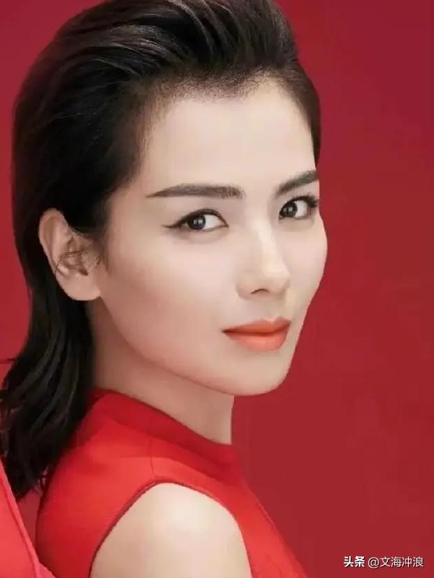 中国诗人为演员刘涛写的一首“藏头诗”：万事如意，马到成功，演技上乘，炉火纯青！