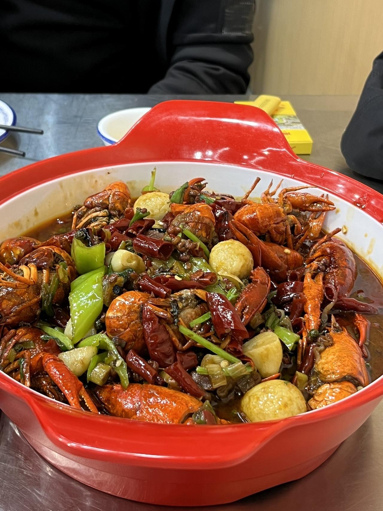 赶快约上你的饭搭子来吃第一顿小龙虾🦞吧#小龙虾 #抖音美食推荐官 #今年首顿小