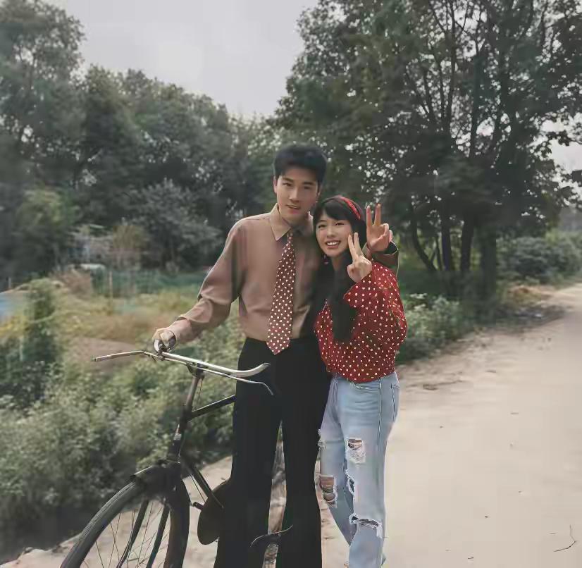 河南穷小伙娶大10岁上海富婆，富婆患癌后剃了光头，他却不离不弃

结婚时全村都说