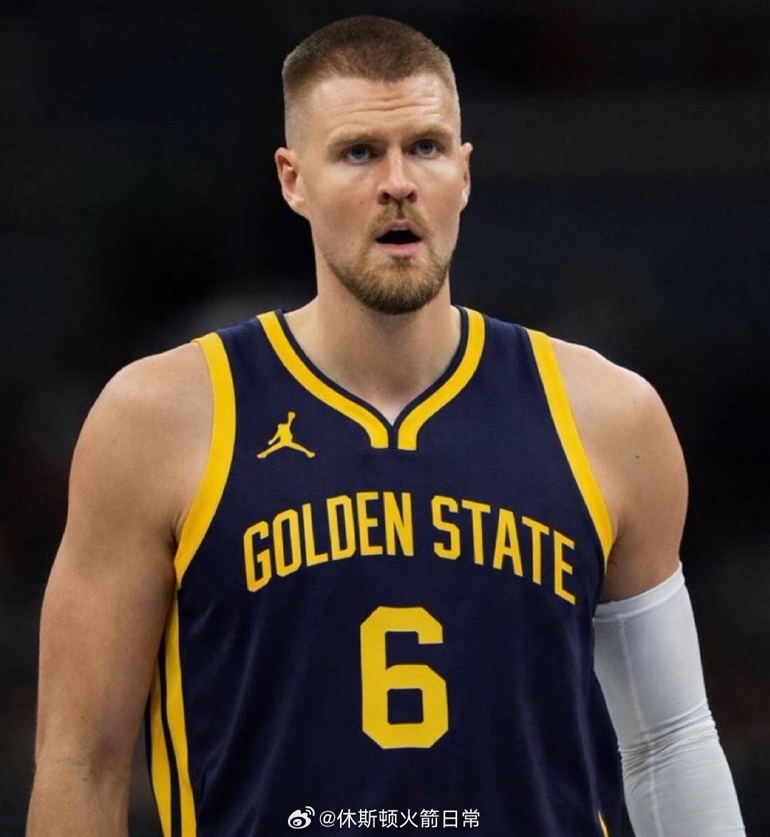 据Monte Poole报道，克里斯塔普斯·波尔津吉斯“非常喜爱”金州勇士队，并
