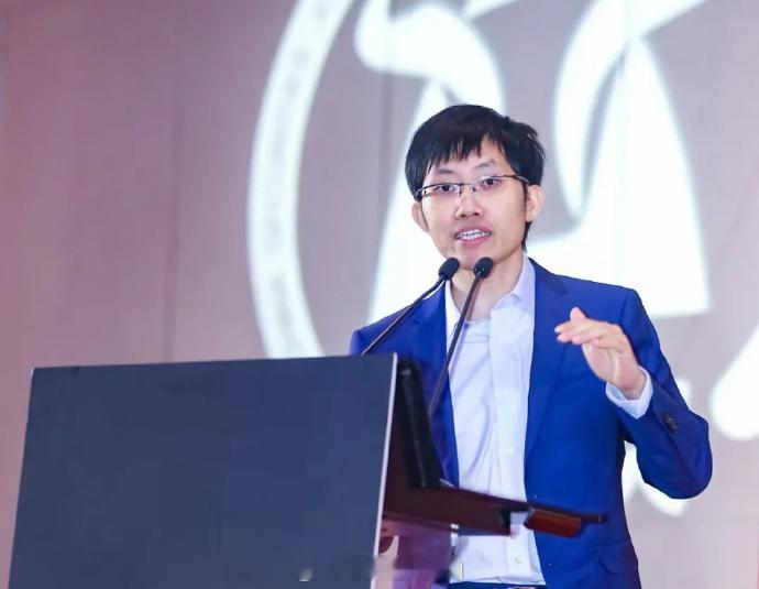 【“不是你想投，梁文锋就会要你的钱”，DeepSeek融资510亿元，他为何选了