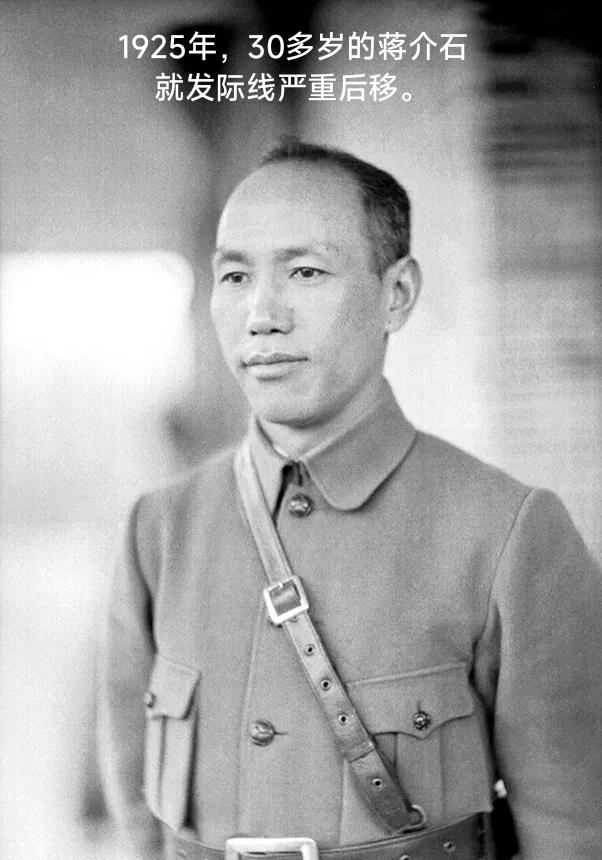 “蒋光头”不是没有头发，只是头发发迹随着年龄增长，越来越后移，越来越稀疏、柔软了
