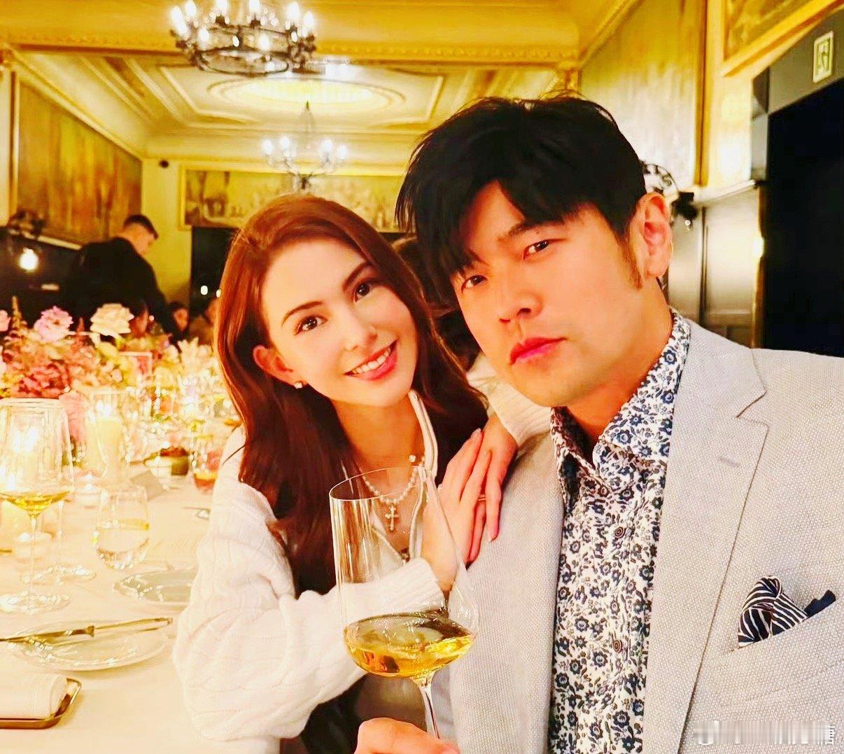 周杰伦以昆凌名义购入豪宅真的是宠妻达人啊，之前说三字天王有私生子，估计这次又该有