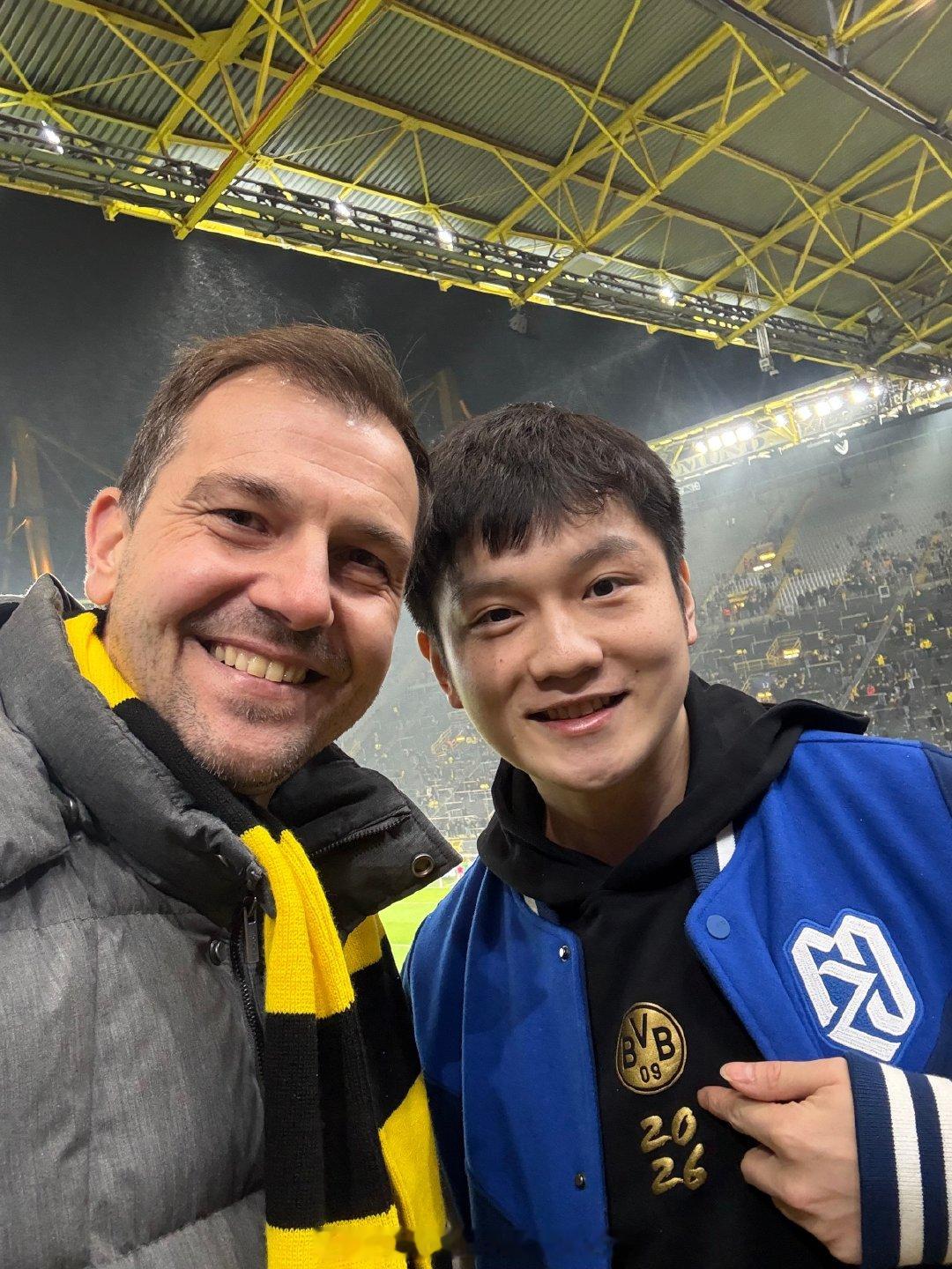 🥹随橙想呢，横当时只以为是一句客气话hejabvb黄黑与共乒乓球樊振东多特蒙德