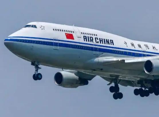 高市拒不撤回！
中国一点也不惯着！
1月26日下午，中国国航、东航、南航三大航空