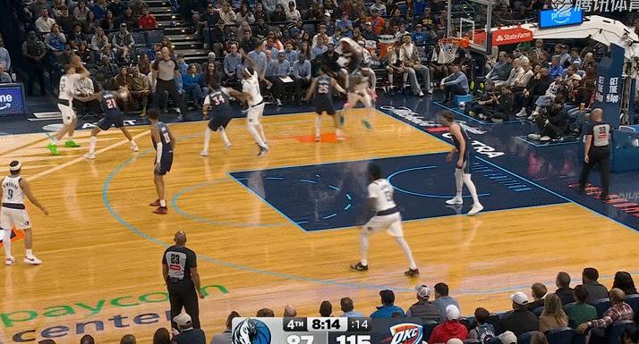 今天的浓眉，很是郁闷。打了24分钟，才得到了本场比赛的首分独行侠vs雷霆 雷霆1