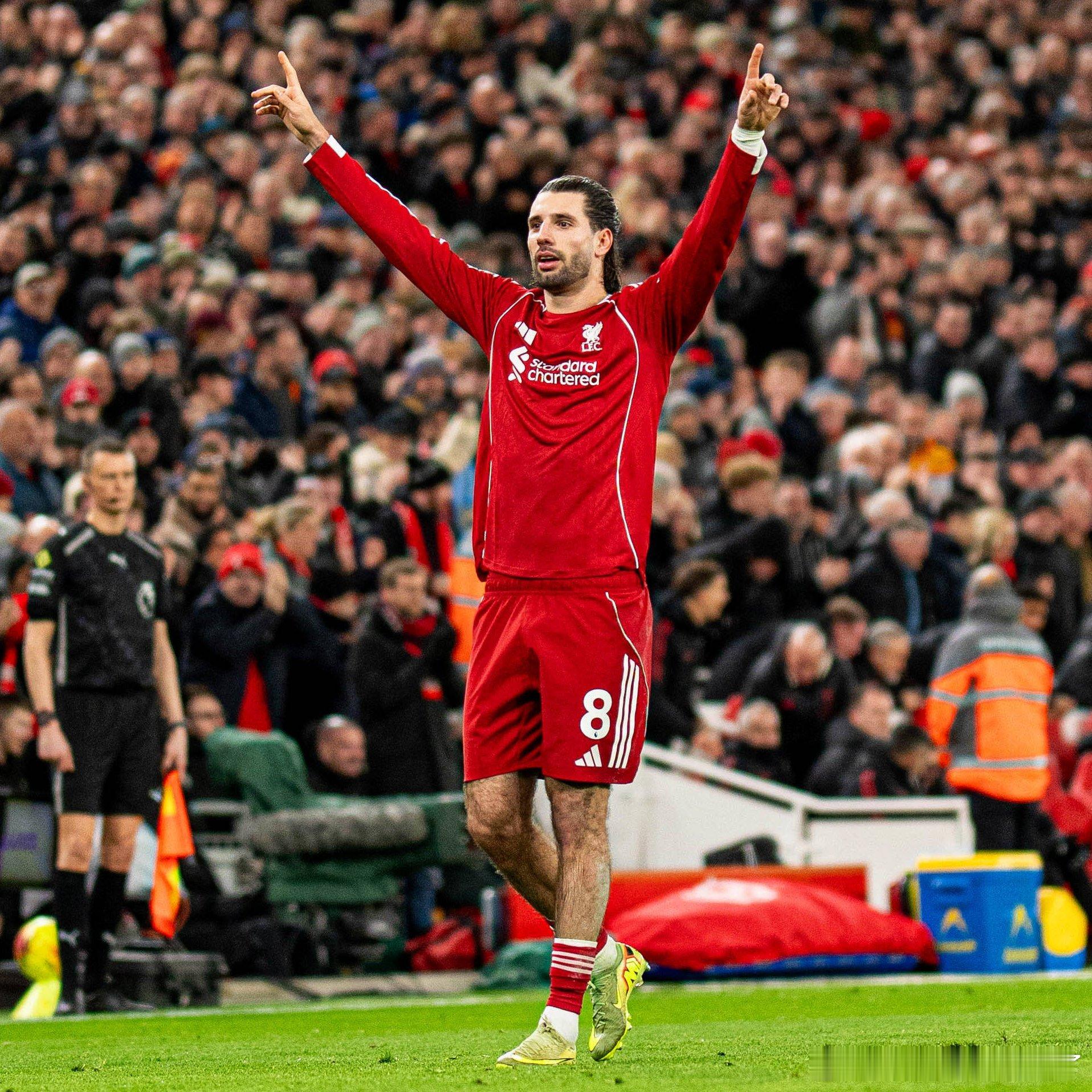 索博是2025/26赛季欧洲五大联赛中任意球破门最多的球员！34 场比赛9 个进