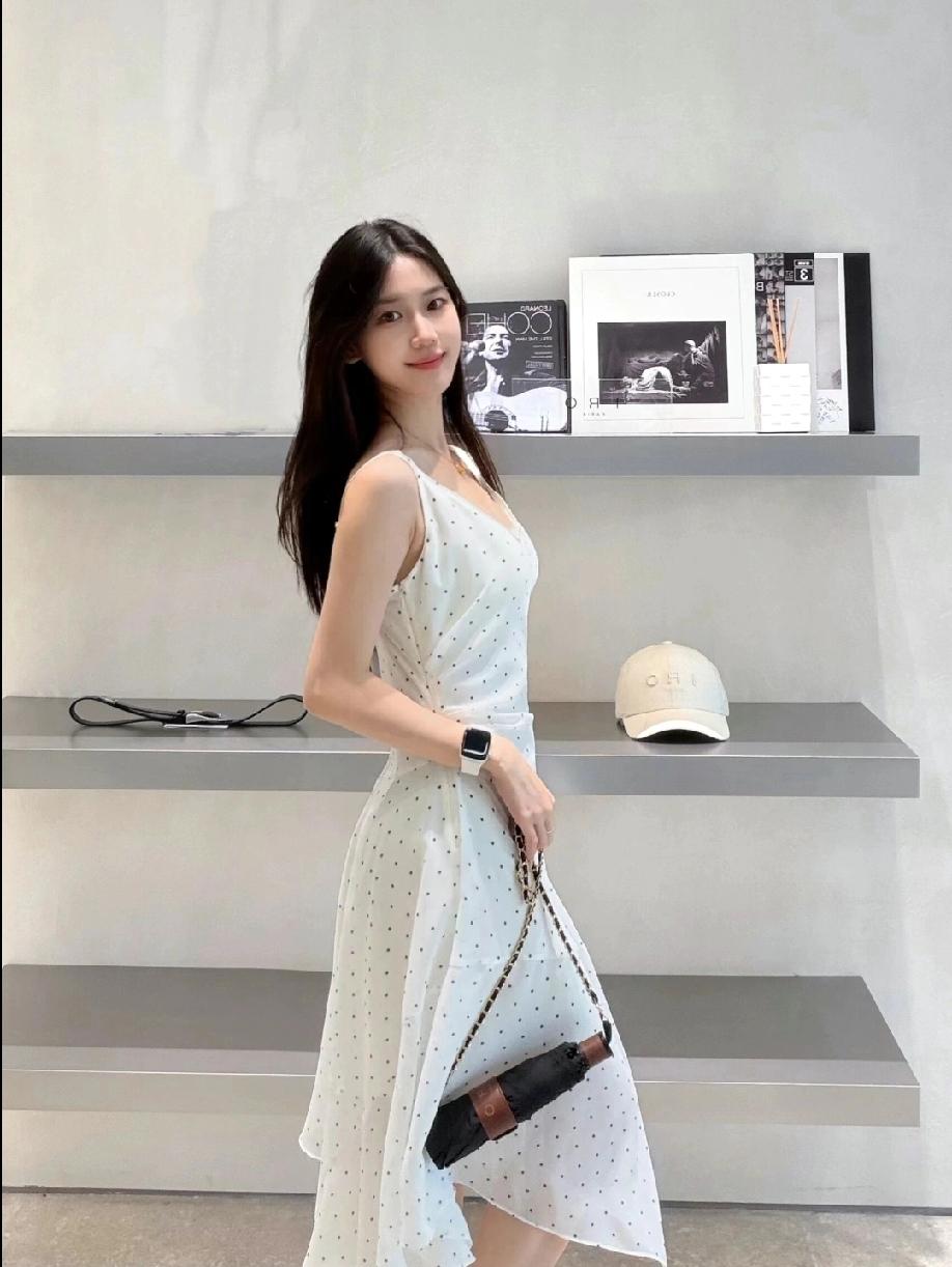 什么样的女人最令人着迷？可不是光看长相和打扮。有些妆容精致的女生，相处起来却乏味