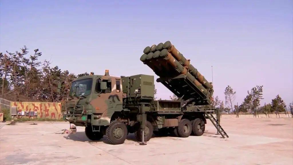 招财进宝：韩国称中东国家正排队购其天弓2导弹，价格仅为爱国者1/4

“大炮一响