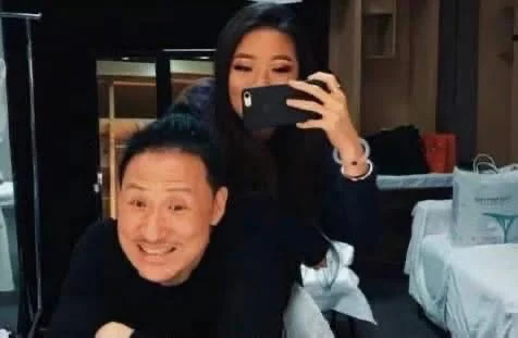 张学友和两个女儿 ​​​