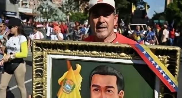 谁能料到！被美军强行抓走、关了三个多月的委内瑞拉前总统马杜罗，剧情直接迎来神反转