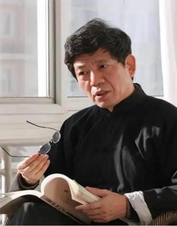 “中国人已经陷入群体性迷失！”清华大学彭林教授曾表示，现在我们从上到下都在喊发展