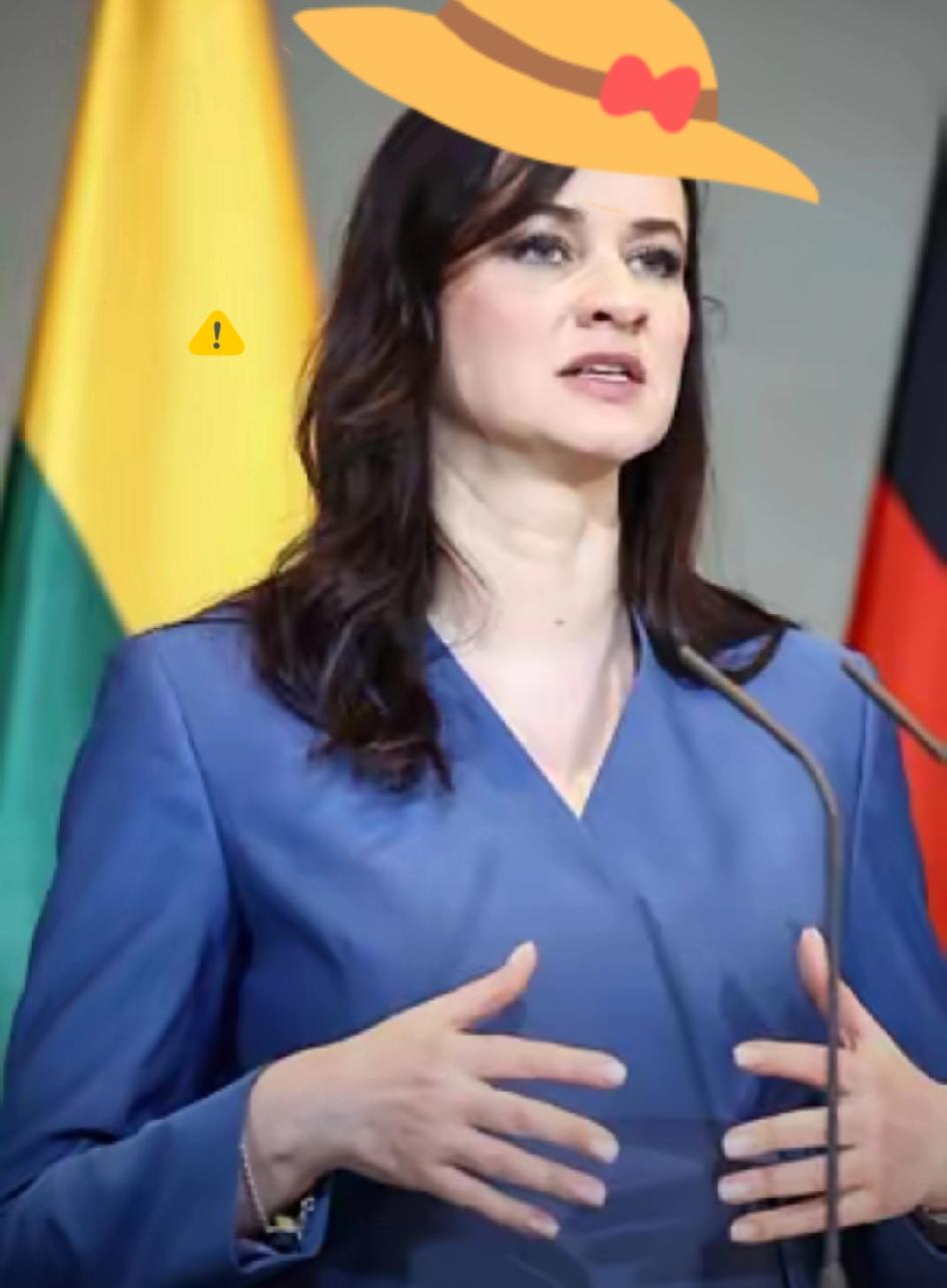 就在刚刚，中国外交部一句话，给立陶宛划了死线！

2月6日，针对立方刚认怂，发言