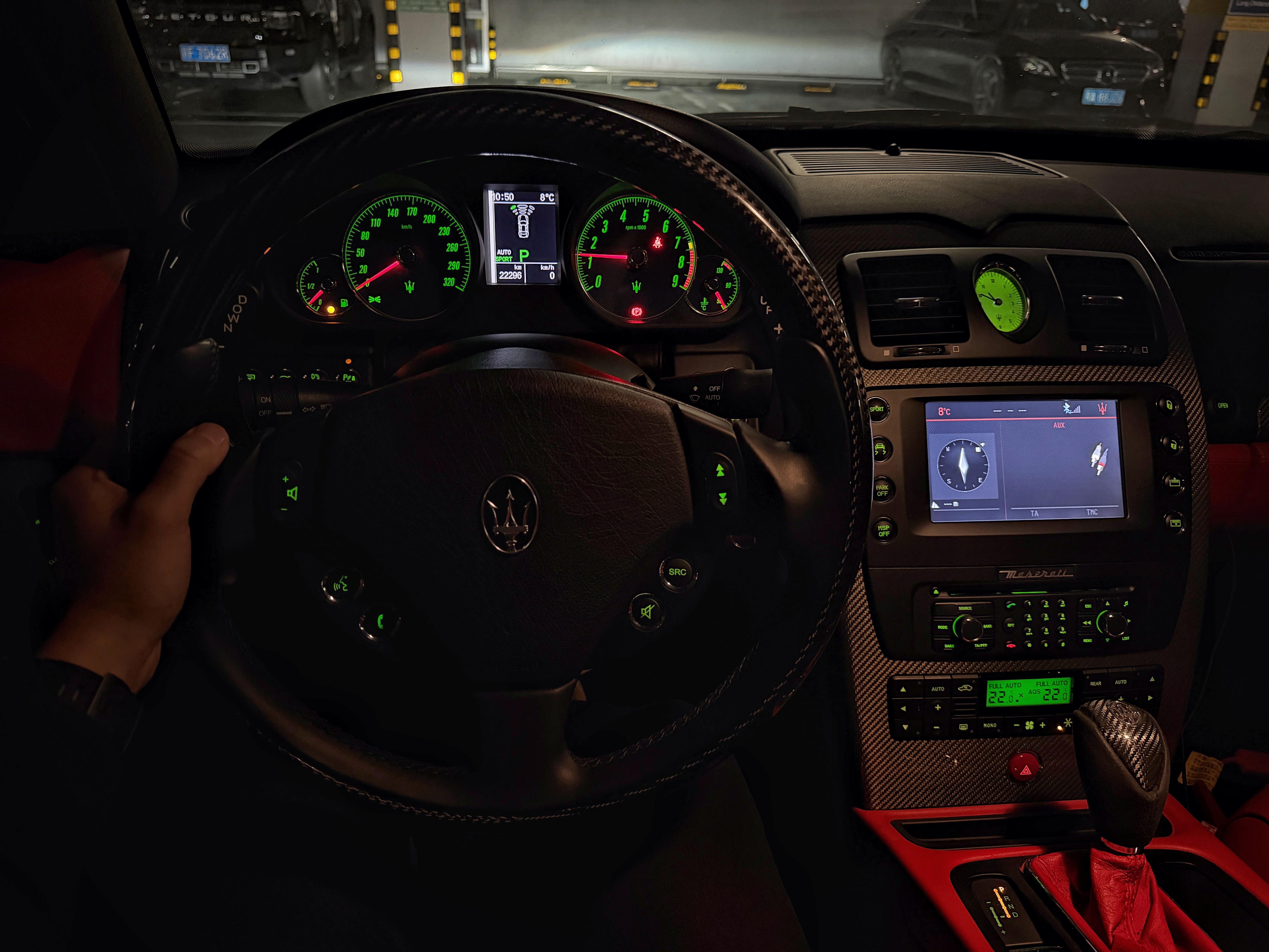 这个点了，有推荐的音乐吗？在热车了，V8，走高速🎶 欣哲频道音乐 武汉·武汉天