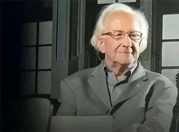 40年前，他预言苏联十年后必亡，20年后他再次预言，美国必然会在2025年走向崩
