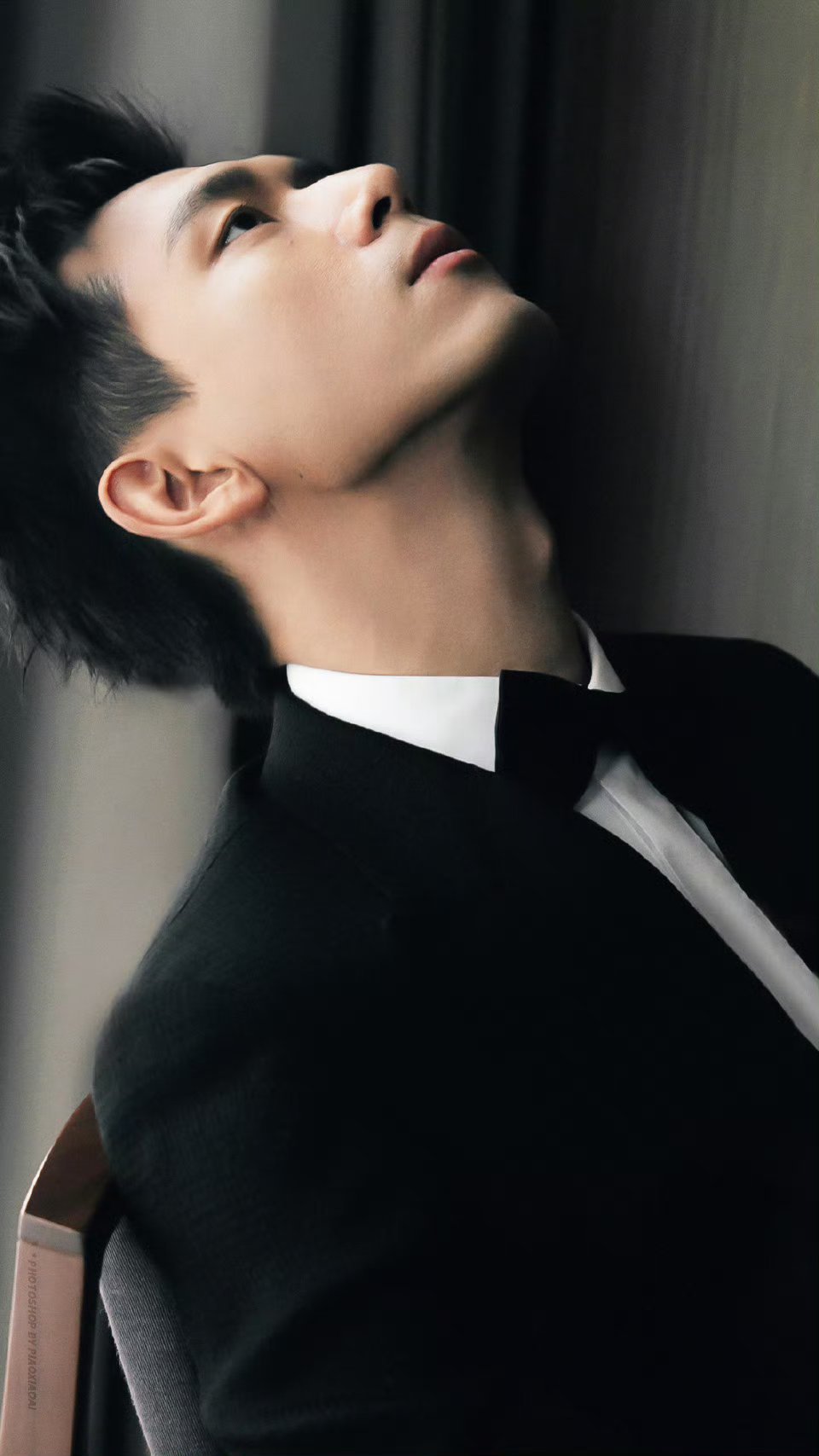 李现李现雾里青 lx李现孟弗渊  人前利落冷感商界翘楚，私下温柔细心满心牵挂，坐