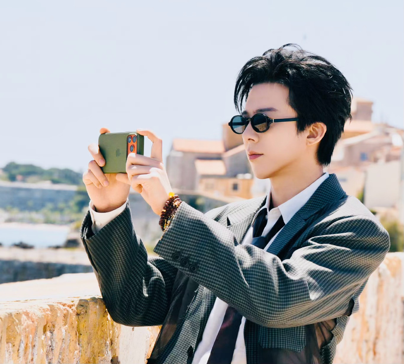 刘宇宁京东新锐代言人🌻刘宇宁上好佳品牌代言人🌻摩登兄弟 实力是底气，真诚是底