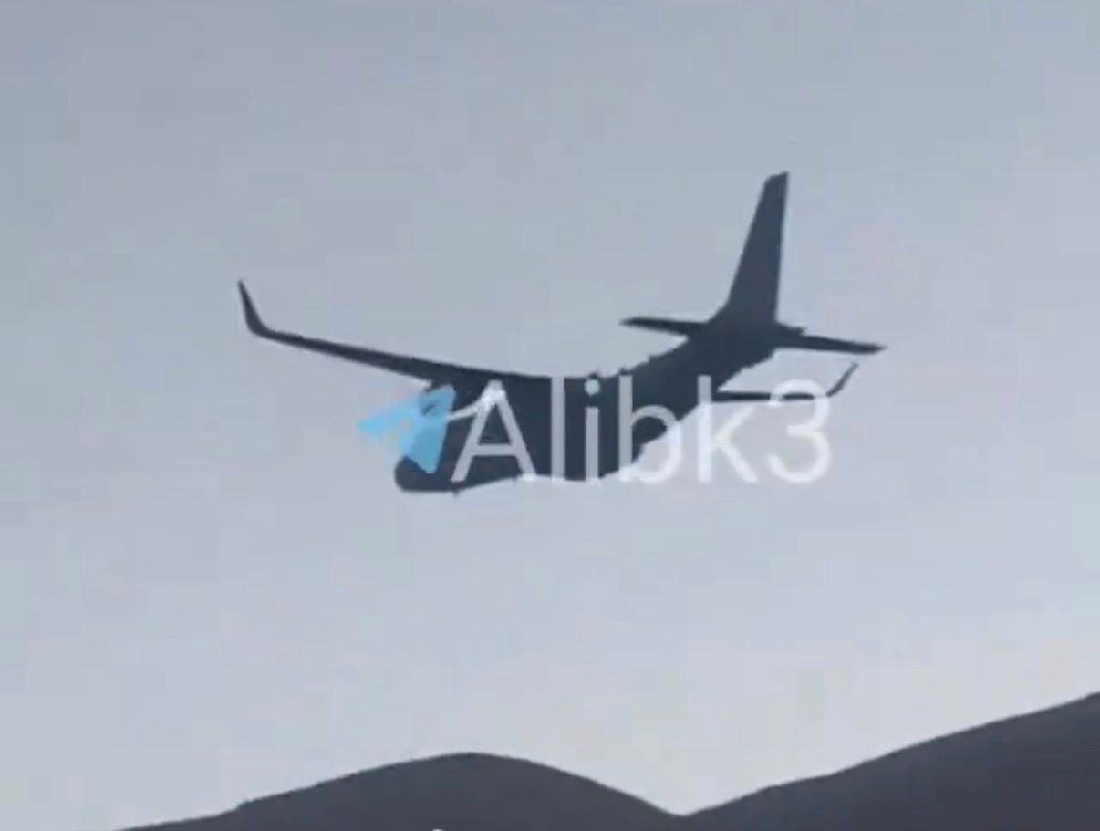 看来不止C-130和直升机，美国空军特战单位的C-295也出现在伊朗境内超低空飞