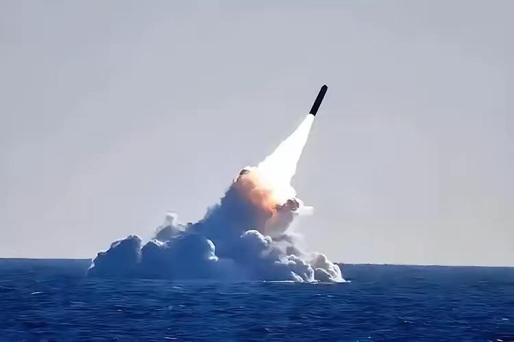 “虽远必诛、虽远必达”
穿越太平洋
这不是炫耀，也不是威胁，这是对预谋“犯我中华