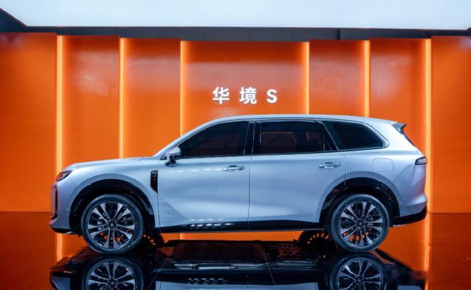 华境S体验车下线标配华为乾崑ADS 4、华为鸿蒙座舱5以及华为乾崑车云期待早日能