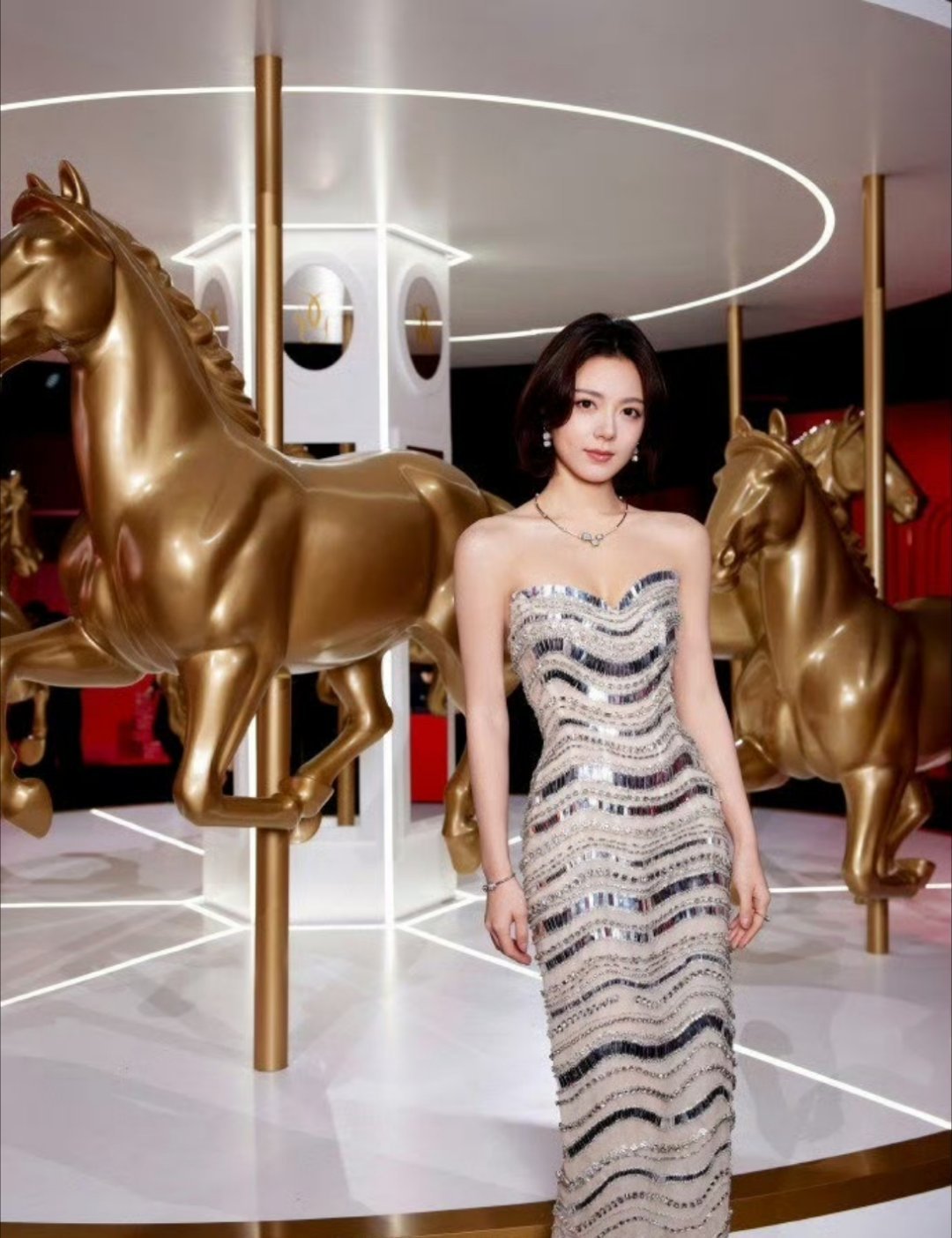 次顶流花格局有人问现在的次顶流花格局是不是仪存VS也麦？！仪存VS也麦次顶流花格