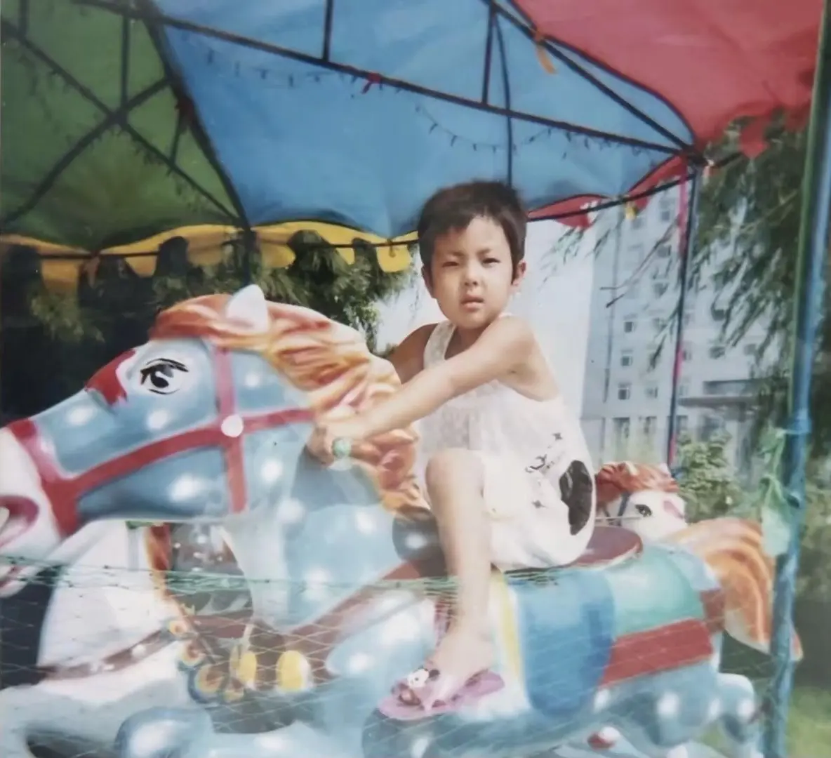 想生一个小时候的自己 我一定会特别宠她 md 为什么这辈子是晚婚命 我...