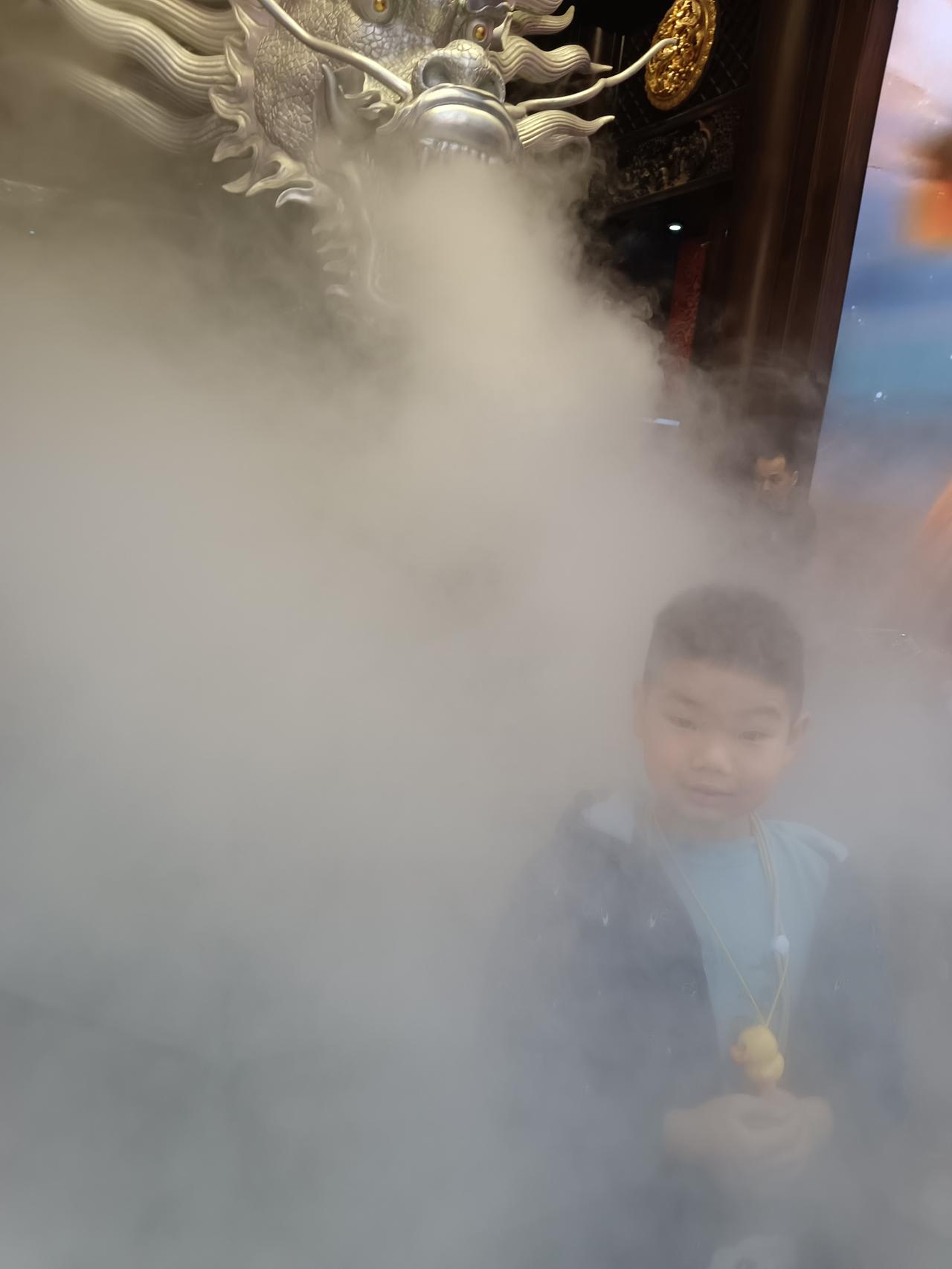 唯有魔法方能打败魔法！
在网上看到一篇小短文，规劝人们理性看待“爱国者”，莫要给