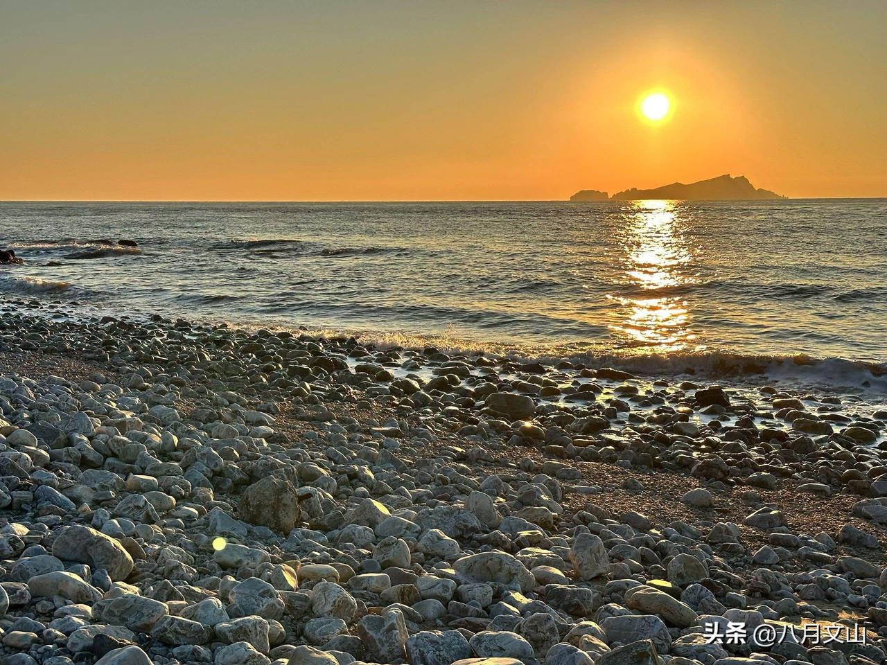 今天咱们就聊点最实在的、能让你多赚钱的大实话，不整那些听不懂的专业词，也不搞花里