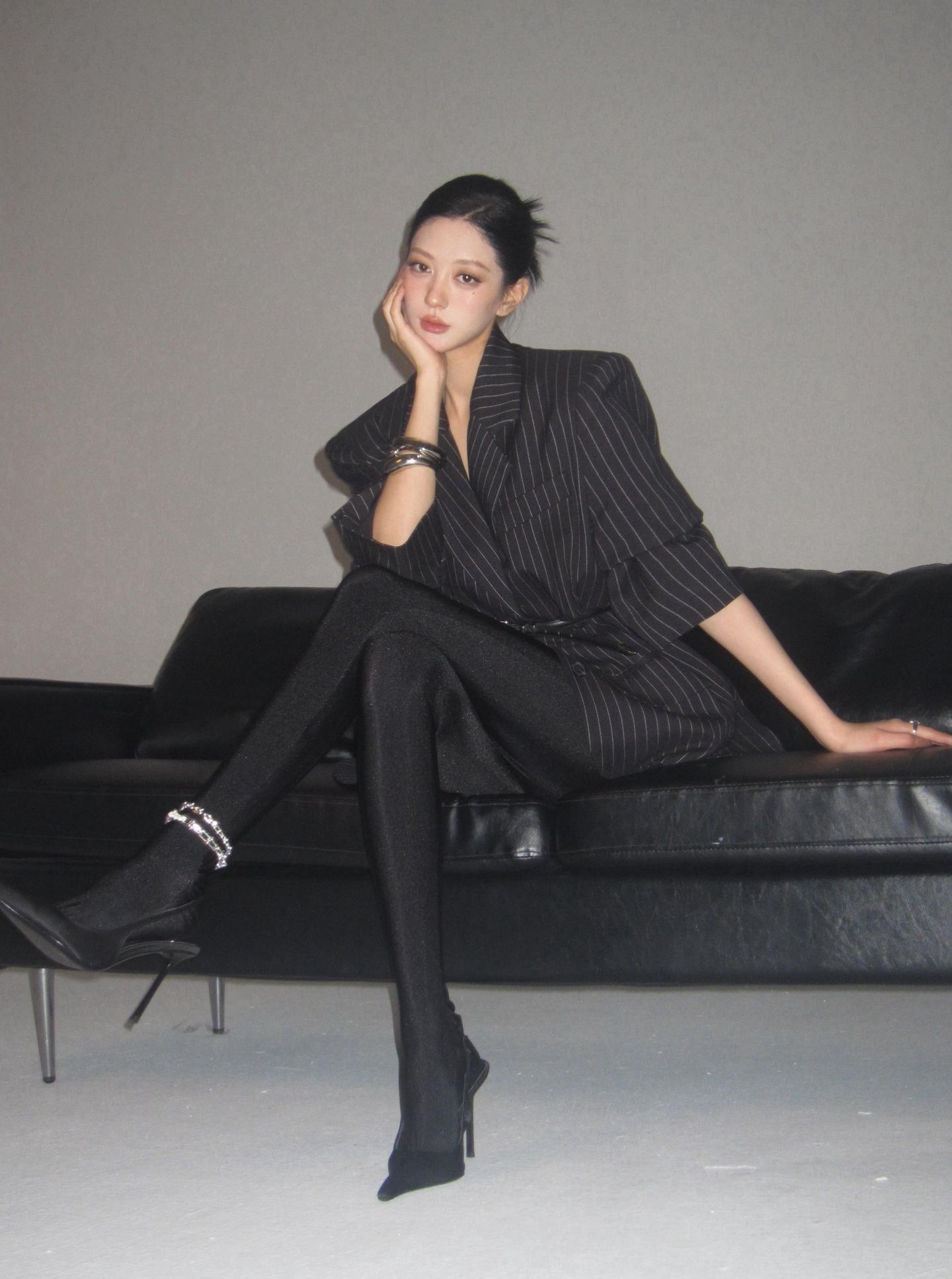 你跪下 我求你点事。