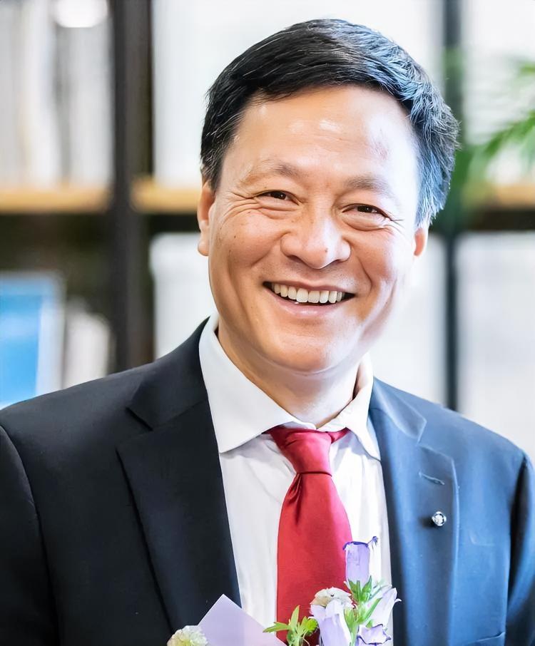 缅怀俞孔坚教授：真正的“福气”从不是面相定义的
 
得知北大俞孔坚教授意外离世的