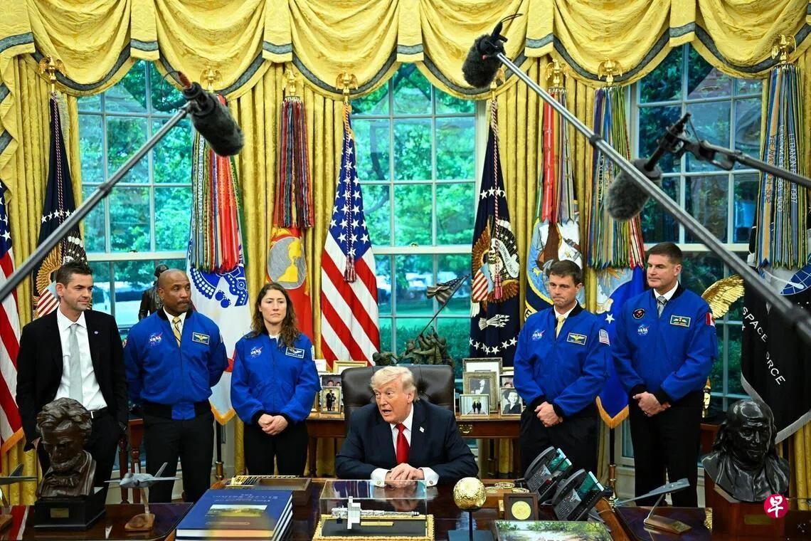 曾放话4小时就能炸瘫伊朗全境的特朗普，居然对伊朗服软了？

4月29日，特朗普在