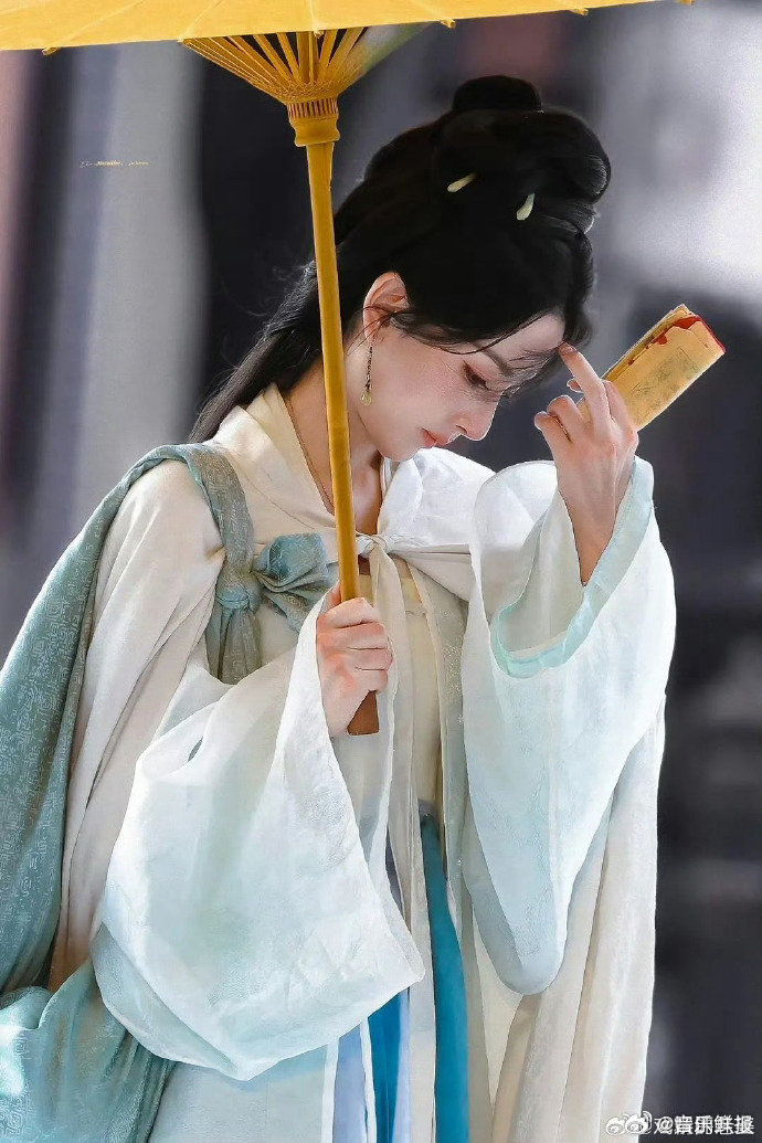 丁舟杰孙凡清司宫令司宫令两位主演原名好好听，丁舟杰、孙凡清，光听名字就能脑补出古