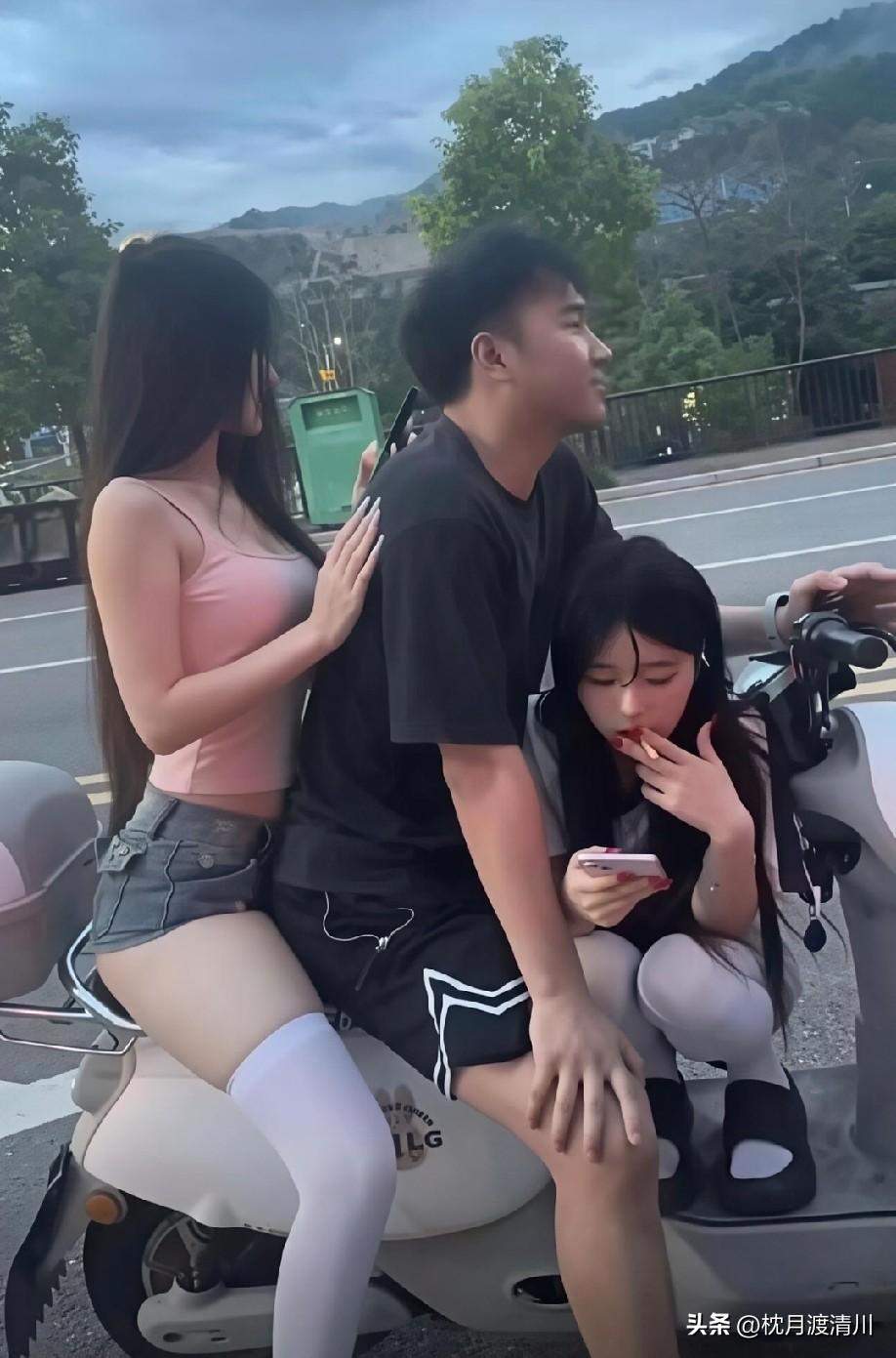 这拍段子的工作不错[偷笑]