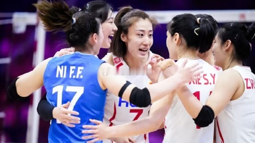 北京时间6月4日，2026世界女排联赛南京站，中国女排拿下决胜局，3-2战胜泰国