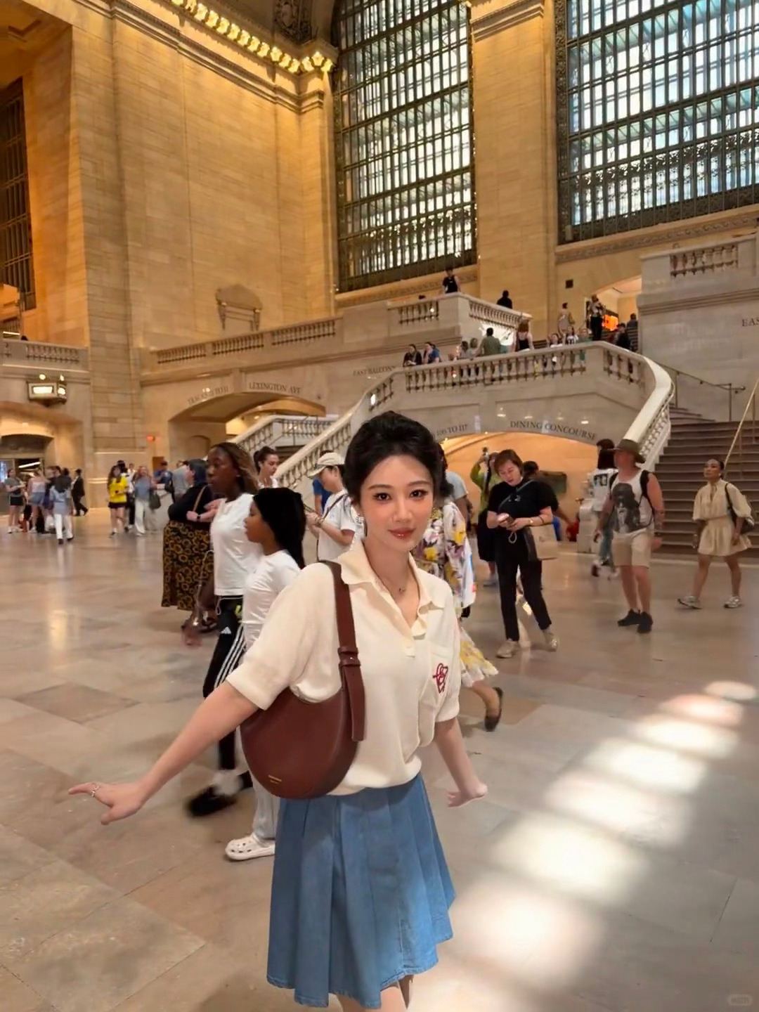 杨紫  yz杨紫董竹君 yz杨紫玉兰花开君再来 𝘿𝙤𝙣'𝙩 𝙘𝙖𝙧