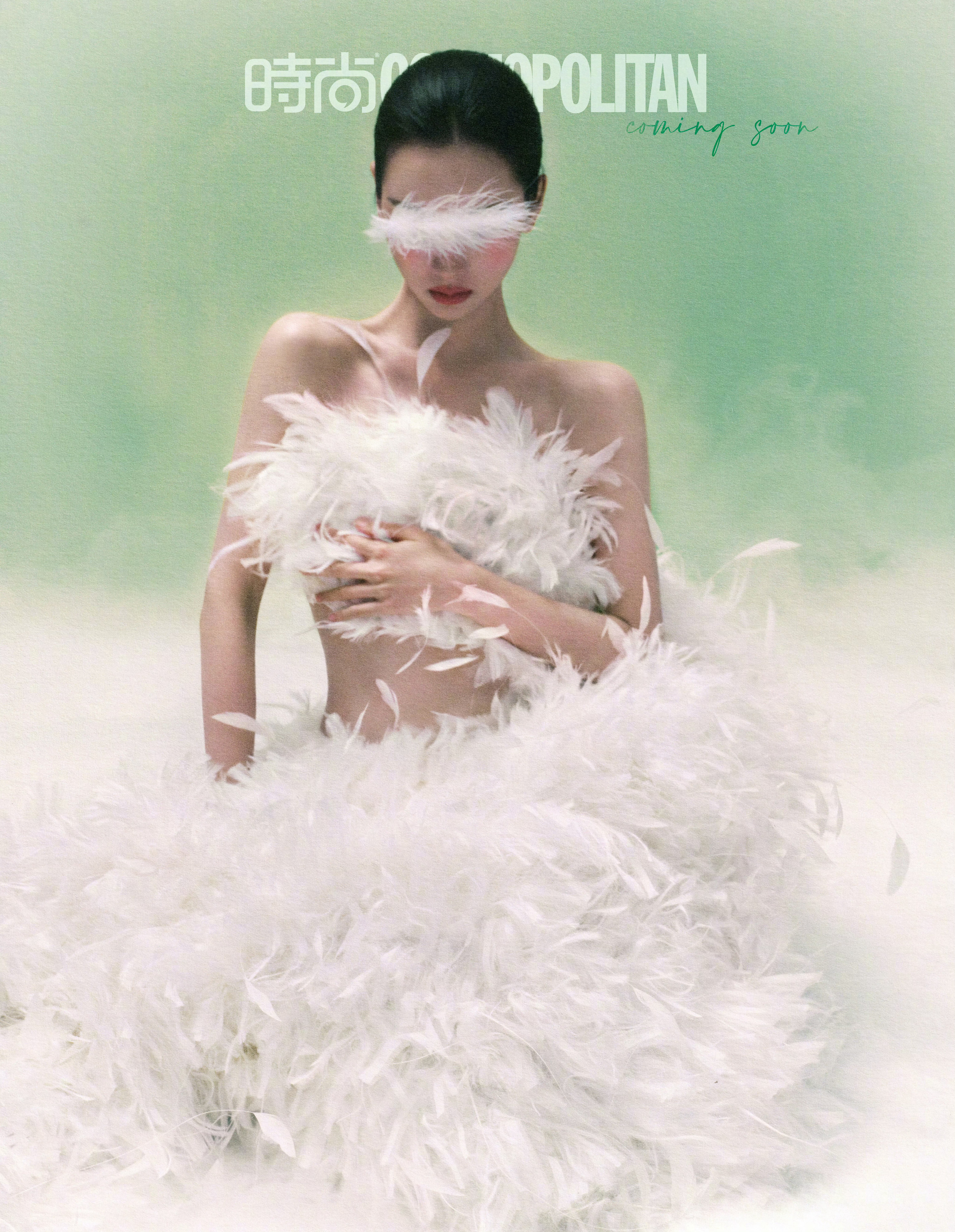 封面预告｜陈都灵 × Cosmopolitan China August 202