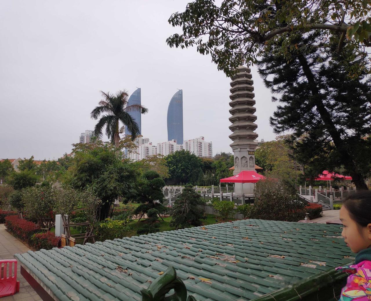 缺钱和缺爱，你更害怕什么可能我更害怕缺钱吧，因为没有钱，会直接影响自己的方方面面