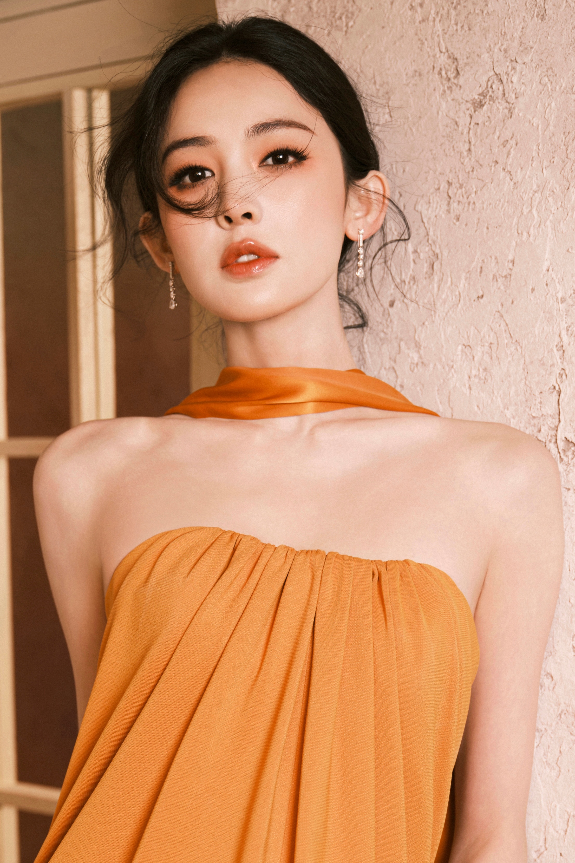 娜扎走秀好高贵娜扎VOGUE第二套造型出图，这套什么时候穿？期待现场直拍[打ca