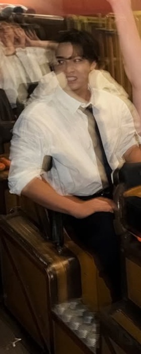 我真的要笑死了 你们一定要看合照大家的表情和金珉奎的表情特别是最后一张 要启动了