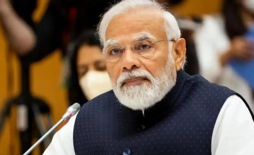 莫迪这次是真的急眼了。14亿人的饭碗眼看就要砸在手里，印度国内已经吵翻了天。谁能