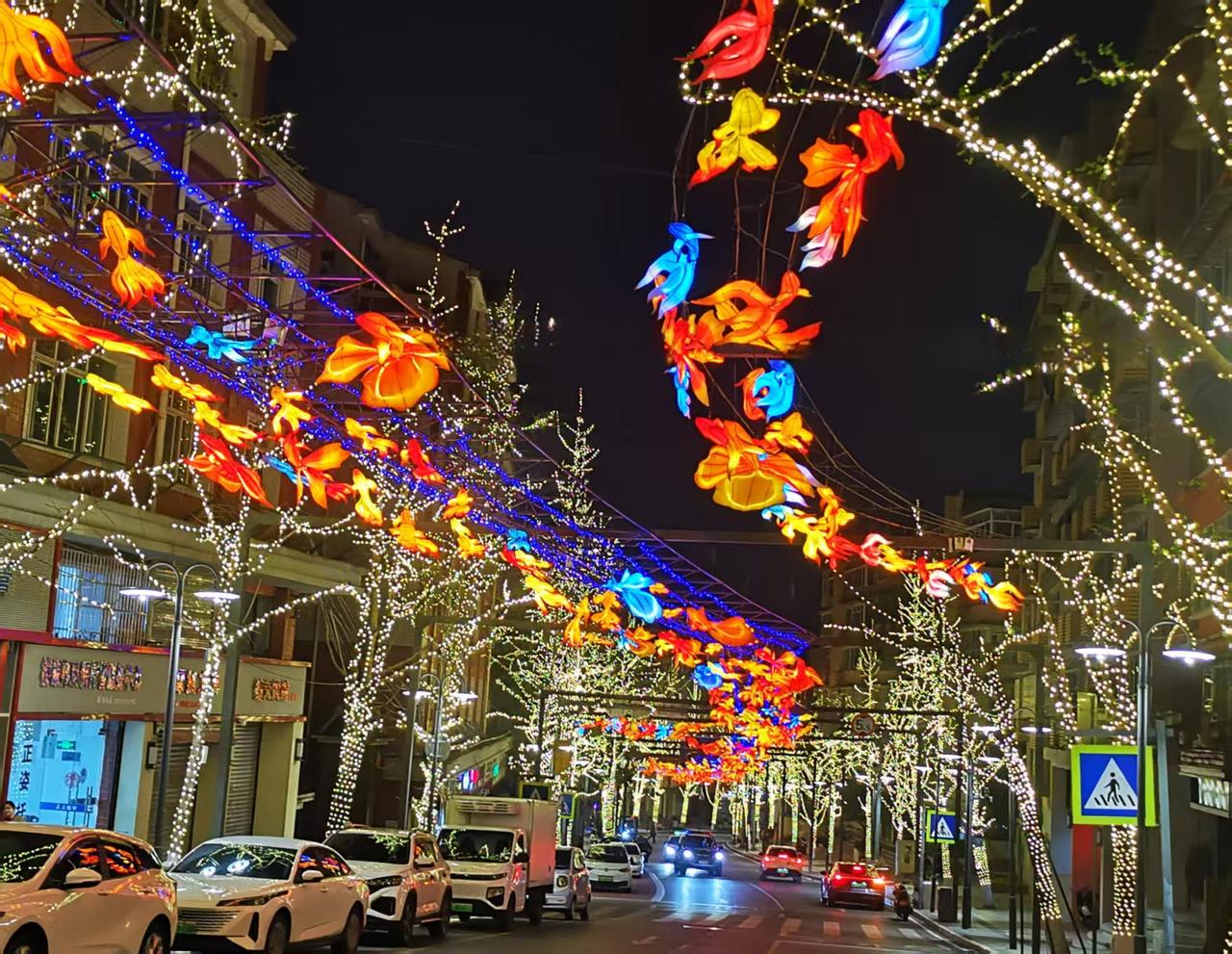 针对美日对台讹诈，妄图参战阻挠中国统一的行径，中国的核武原则应当做出调整：其一，