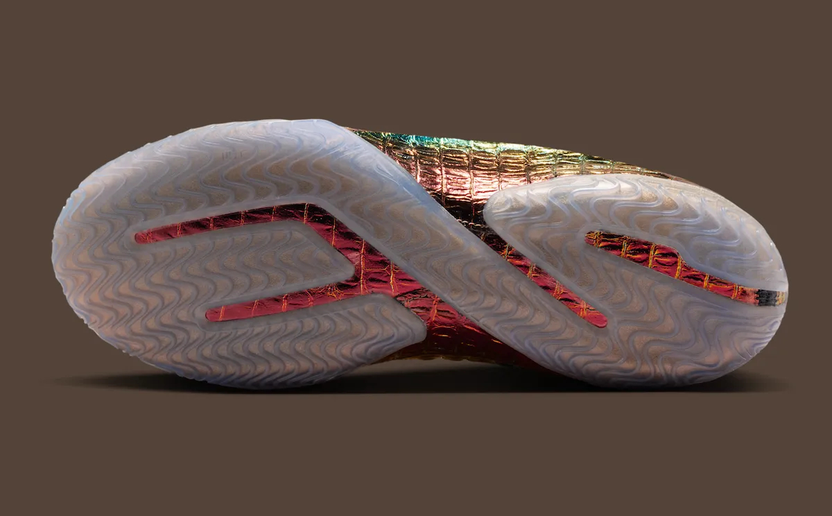 Nike LeBron 23 “Warning Label” 终于定档 4 月 