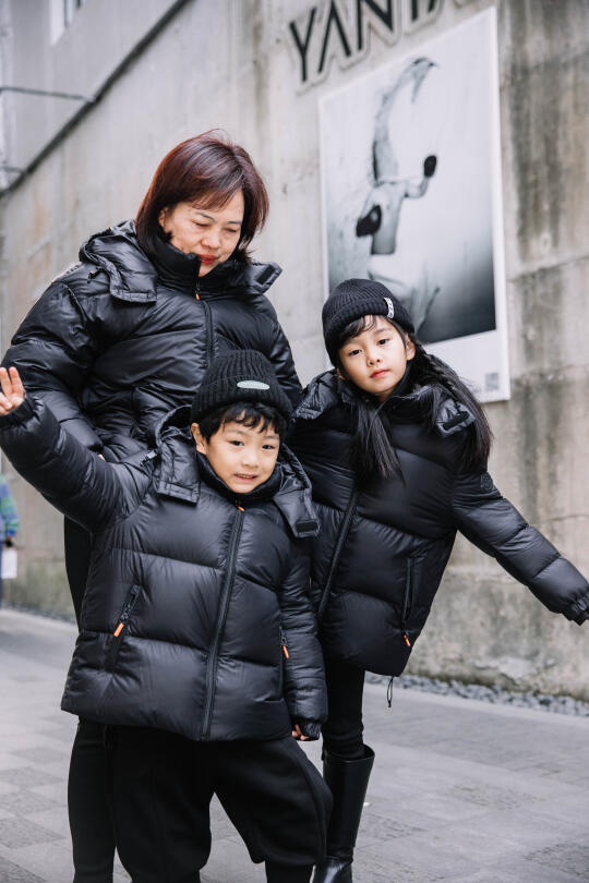 生活的万种想象，比如把妈妈拍成中老年模特