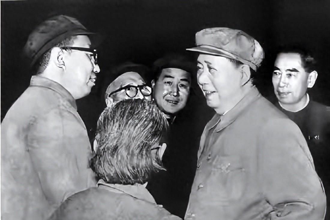 1976年，华国锋做出的一个决定持续影响至今，毛主席信任华国锋的眼光果然没有失误