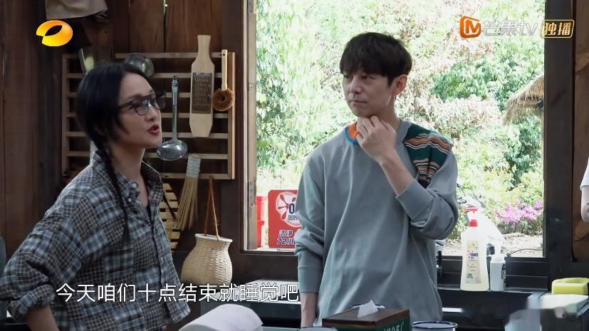 周迅竟然和张柏芝是‘同道中人’...

周迅来做客《向往的生活》时，和黄磊，何炅