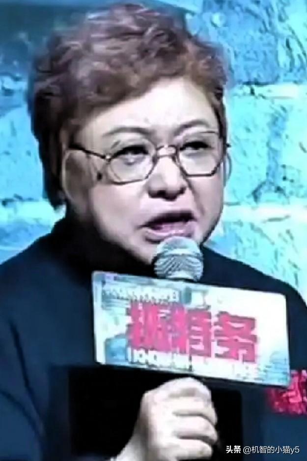 为“资本”站台，韩红站错了台。这一操作与她往日“慈善”身份不符。还引发网友对其过