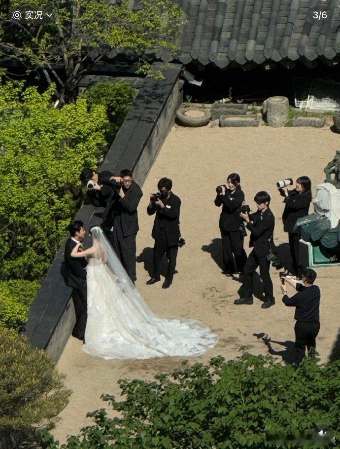 玉泽演婚礼路透 首尔偶遇玉泽演婚礼，还没有新闻发第一现场的照片，这个就是最新的哈