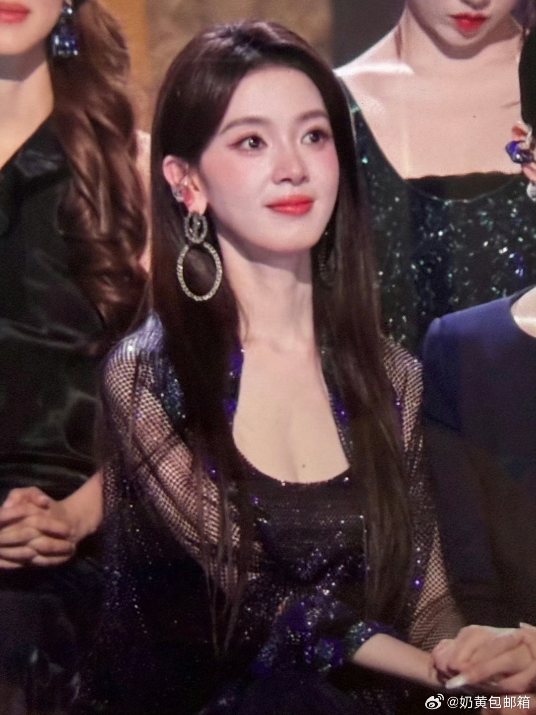 陈瑶下班哭了怎么忍心让这样一个美美的妹子流泪 
