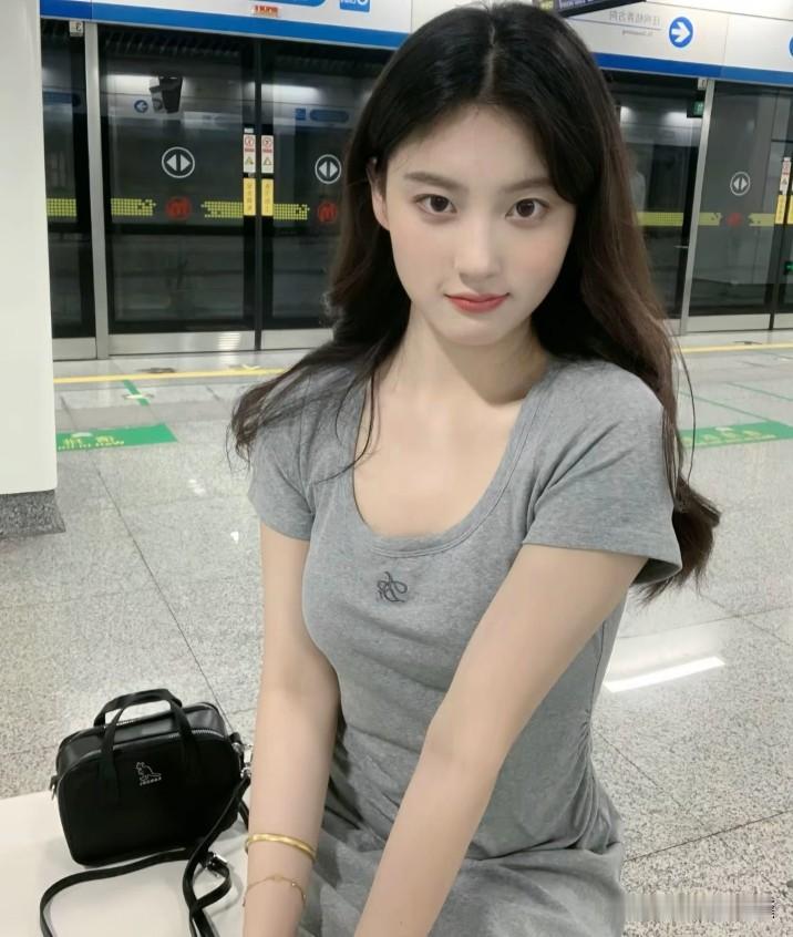 7月21号18：41我听到一个老妇人（光耀婆声）谁谁谁的大儿子想上谁谁谁的女儿，