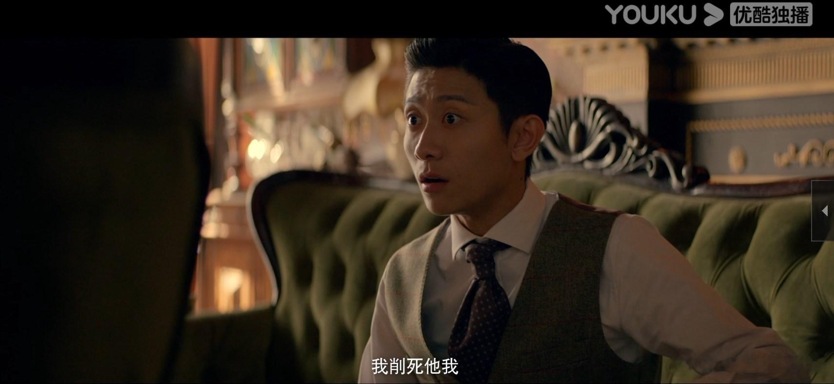 #张一山韩东君新剧官宣# 张一山这是在敲密码吗？看上去神神秘秘的，而韩东君的这一